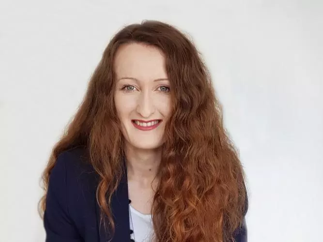 Portrait Image of Yuliia Karpenko